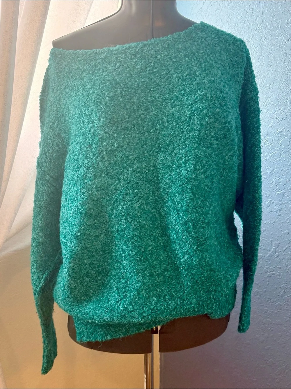 Free People Women's XS Moira Slouchy Oversized Hand-Knitted Off Shoulder Sweater